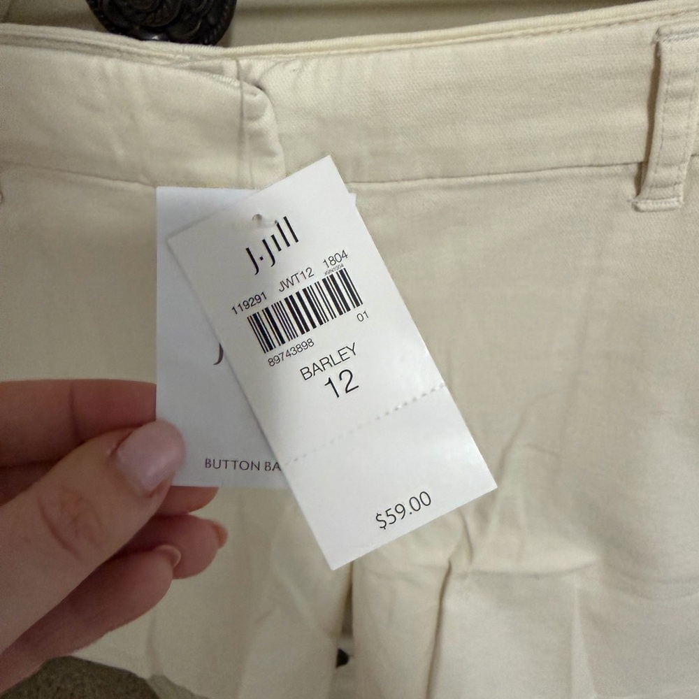 NWT J. Jill Linen Cotton Blend Bermuda Short - Picture 2 of 6